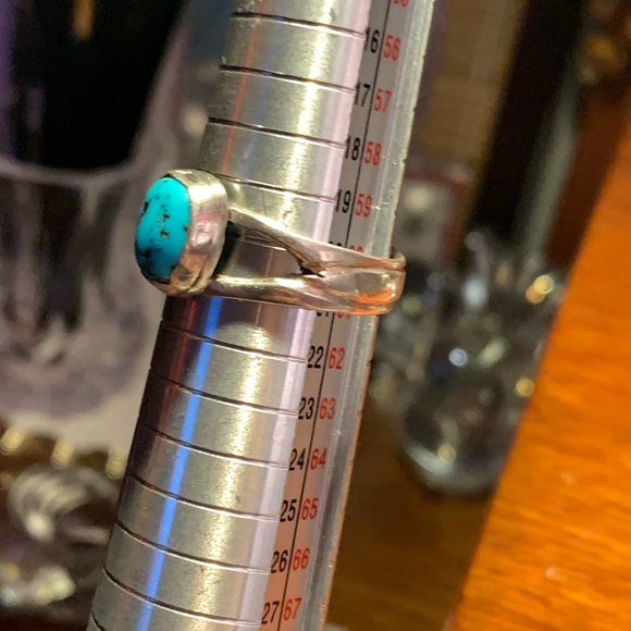 Vintage Turquoise Ring - Picture 3 of 6